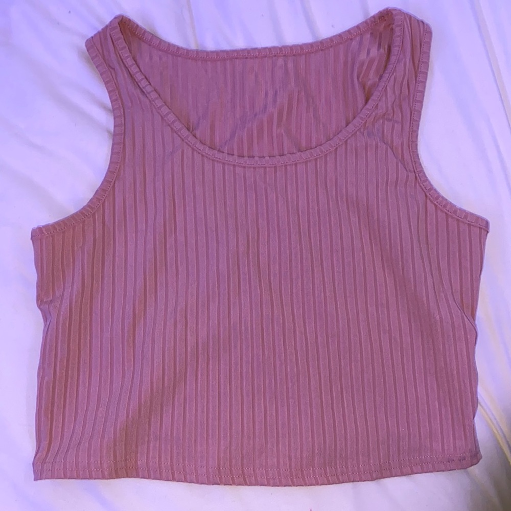 Pink cropped tank top